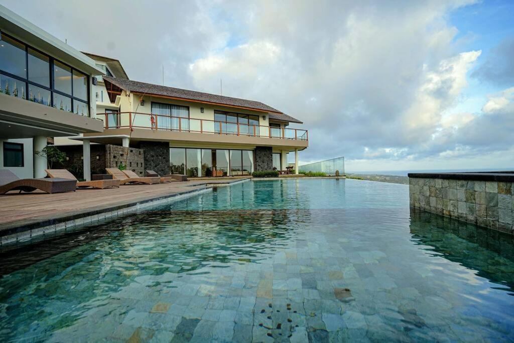 Grand Villa Uluwatu Ungasan Exterior foto