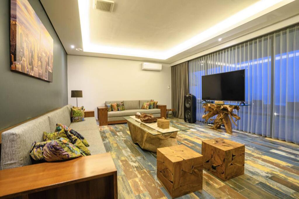 Grand Villa Uluwatu Ungasan Exterior foto